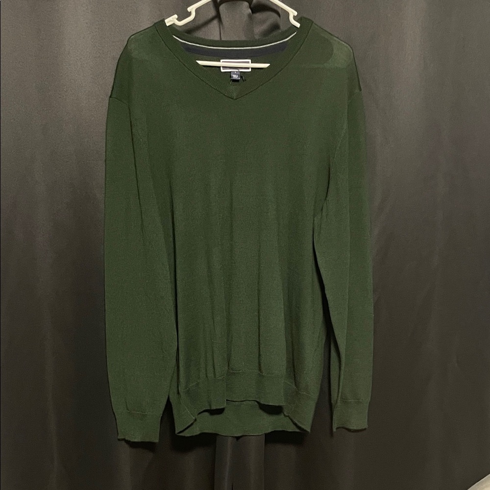 Club Room Dark Green V-Neck Sweater